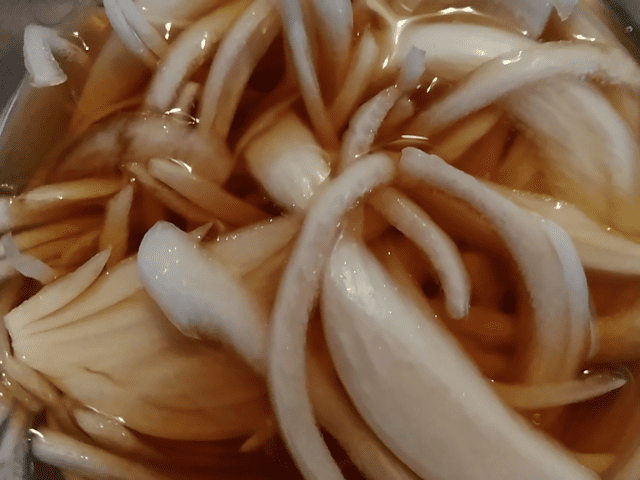 玉ねぎの酢漬けの画像