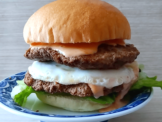 【ローソン】Lチキバンズで月見バーガーを作ってみたら、美味しいのか？