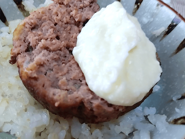 チーズディップのハンバーグの画像