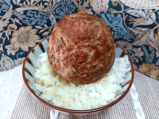 格之進×ライソンのハンバーグ焼き器で粗挽きと細引きの食べ比べレビュー