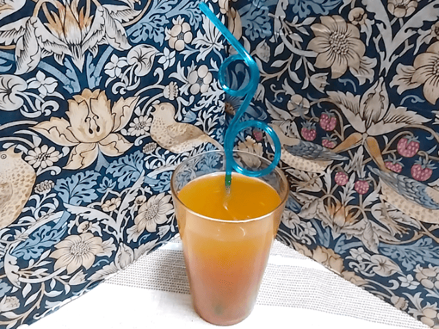 ルイボスリンゴローズティーの画像