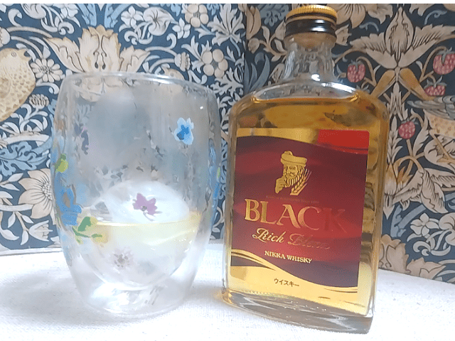 ブラックニッカのリッチブレンドの画像