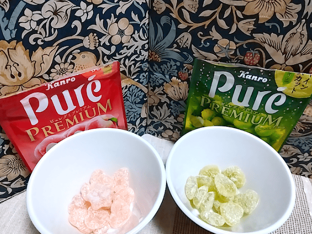 ピュレグミプレミアム2種を食べ比べ!!白桃＆シャインマスカット