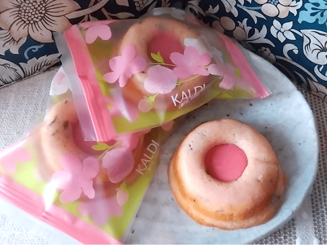 桜フィナンシェの画像