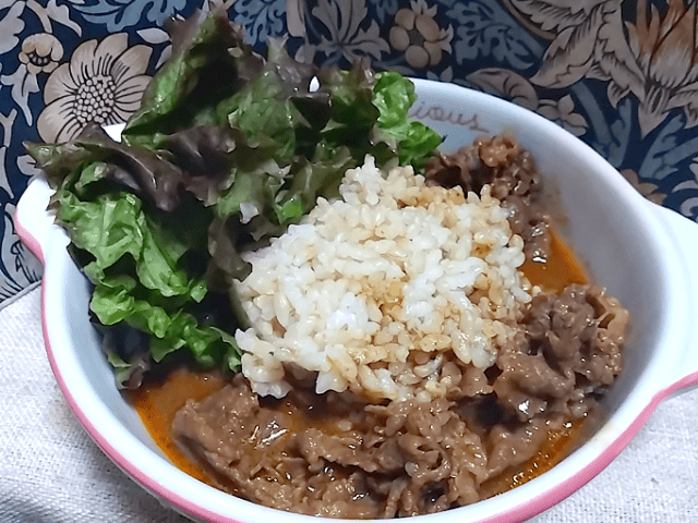 業務スーパーのルンダンの素で作った牛肉ルンダンの画像