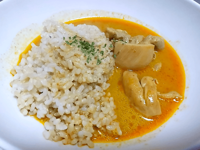 業務スーパーのKARE(カレ)の素で作ったカレーの画像