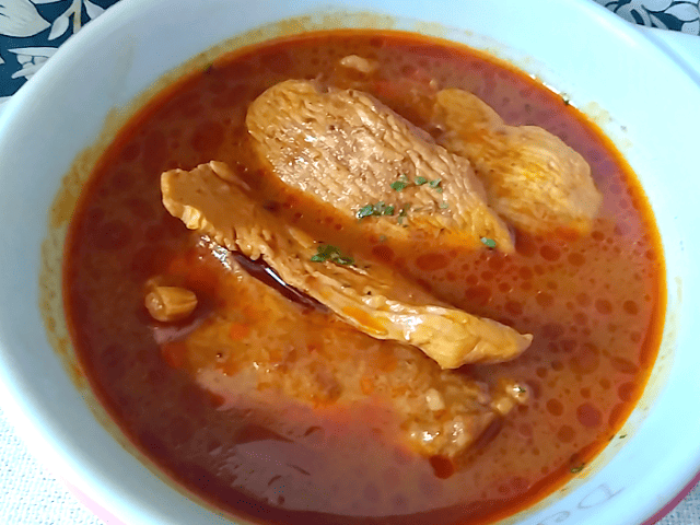 業務スーパーのルンダンの素で作った鶏むね肉のルンダンの画像