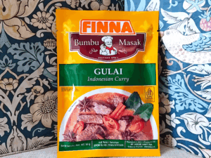 GULAI(グライ)の素【業務スーパー(税抜)98円】を使ってインドネシアのスープカレーを作ってみた!!