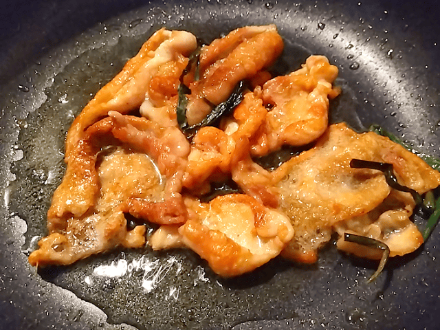 鶏油(チーユ)を作り終えた画像