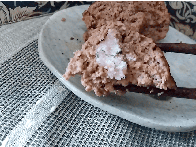 ハンバーグと北谷の塩の画像