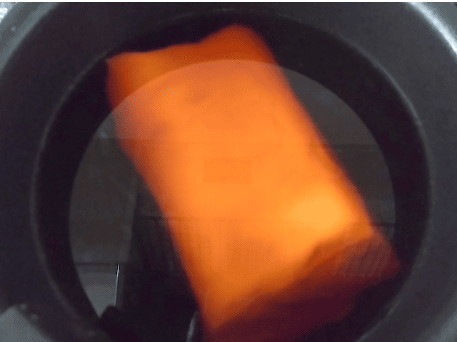 紅茶で豚バラ肉を煮る画像