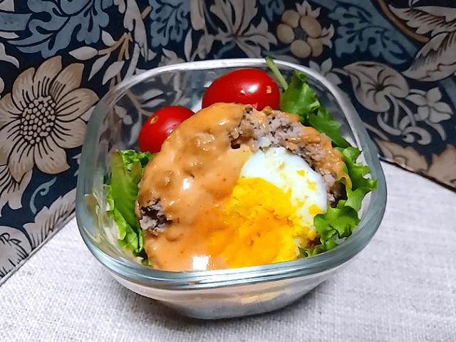 スコッチエッグ風のお弁当の画像