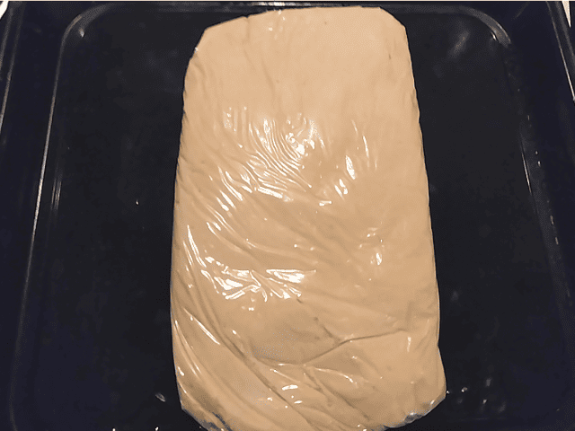 レモンクッキーの生地を平らに下画像