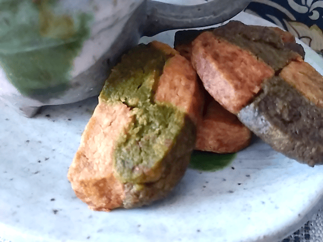 抹茶のチェック柄クッキーをズームした画像