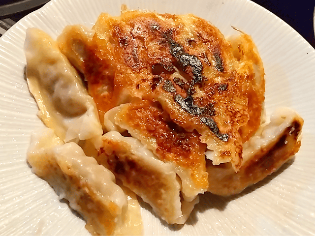 大阪王将の羽根つきスタミナ肉餃子の焼いた画像
