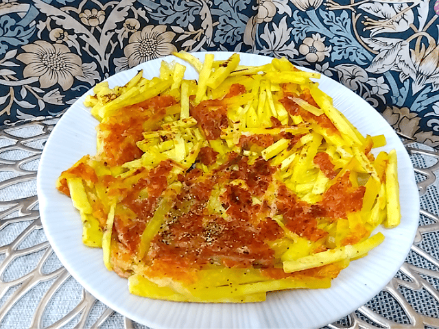 簡単【おやつ＆おつまみ】さつまいもとチーズの平焼きのレシピ!!混ぜて焼くだけ