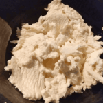 手作りクリームチーズで作る!!さつまいものチーズケーキともちもち米粉のパンケーキのレシピをご紹介