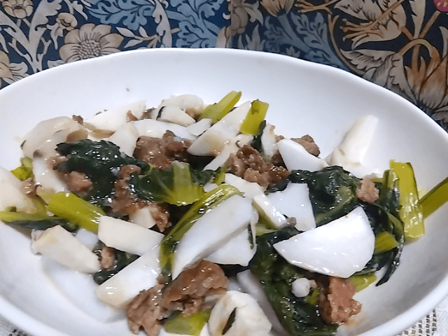 石井食品のてりやきミートボールの野菜の和え物の画像